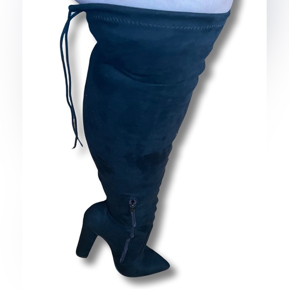 JustFab Faux Suede, Stretch Over The Knee Boot **IN BLACK** (Size 8) - Picture 5 of 6